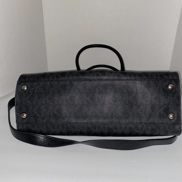 MICHAEL KORS Signature Logo with Wallet - Picture 4 of 13